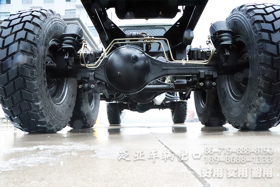 东风EQ2100E6D,东风六驱越野卡车,6*6东风经典长头货车,经典款东风尖头,3.5吨越野车,东风3.5吨运兵车,东风六驱eq2100,东风长头货车,东风经典卡车