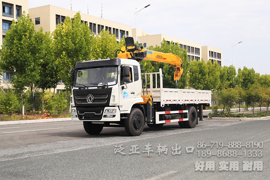 吊车，8吨吊车，随车起重运输车，东风吊车，手动10档随车起重运输车